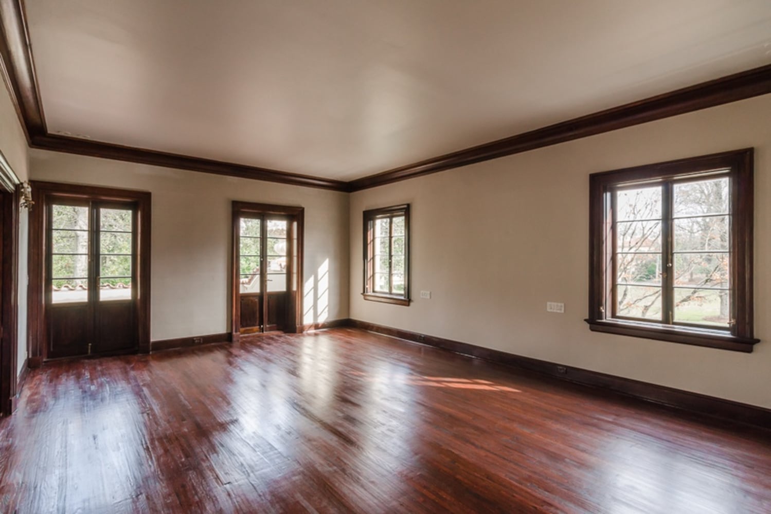 541 W Paces Ferry Rd NW, Atlanta, GA 30305