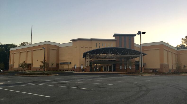 The new Carmike Cinemas Ovation 11 off Scenic Highway, as seen in mid-October. TYLER ESTEP / TYLER.ESTEP@AJC.COM