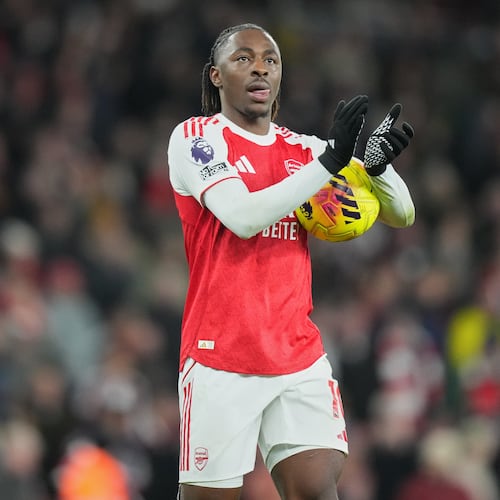 Arsenal's Eberechi Eze walks off the pitch after a Premier League soccer match between Arsenal and Tottenham in London, Sunday, Nov. 23, 2025. (AP Photo/Frank Augstein)