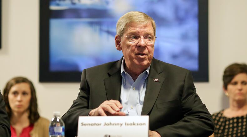 Sen. Johnny Isakson, R-Ga., speaks to members of the University of Georgia's Student Veterans Resource Center. (John Roark/Athens Banner-Herald via AP)