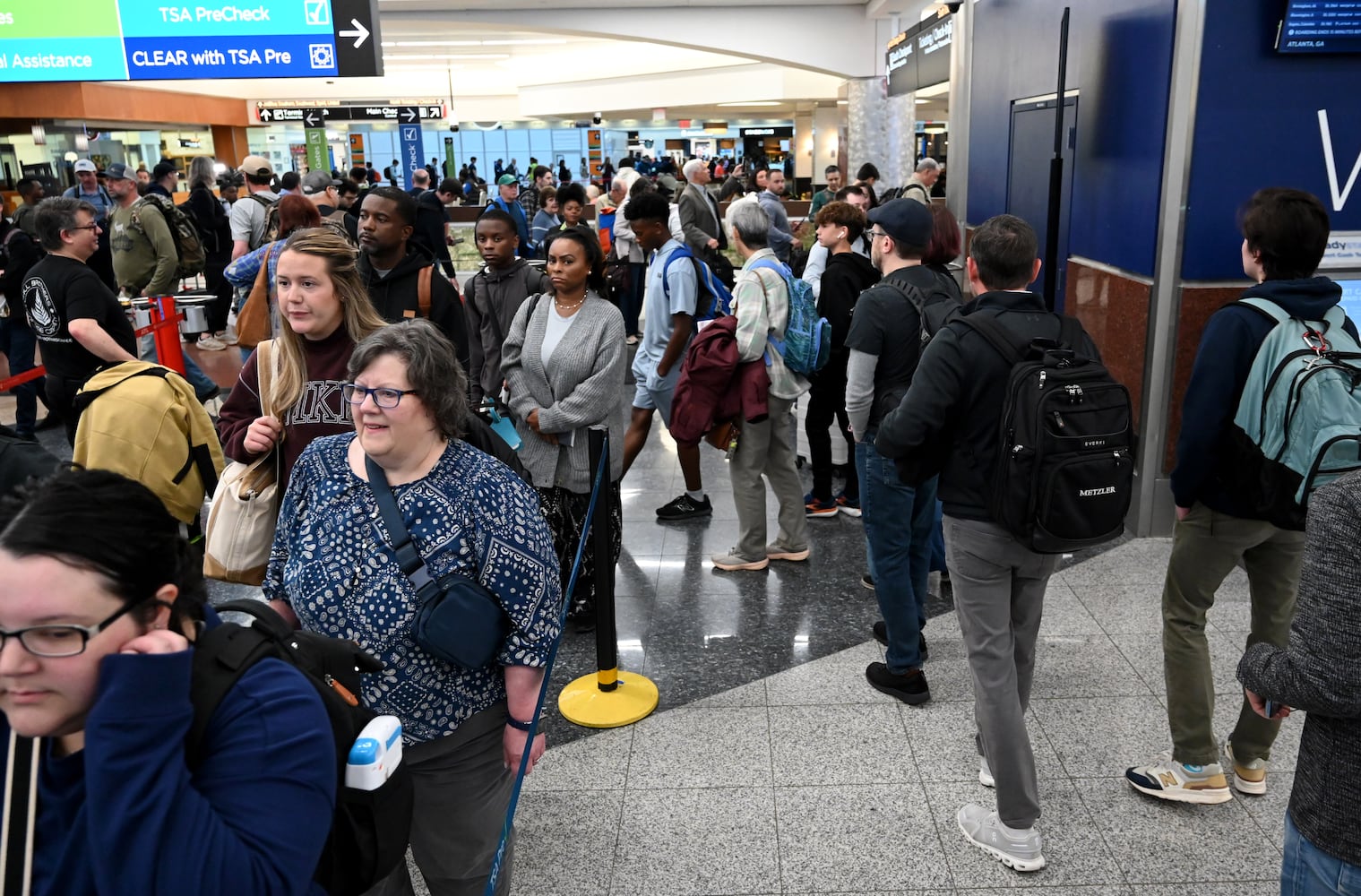 Saturday and weekend airport wait times