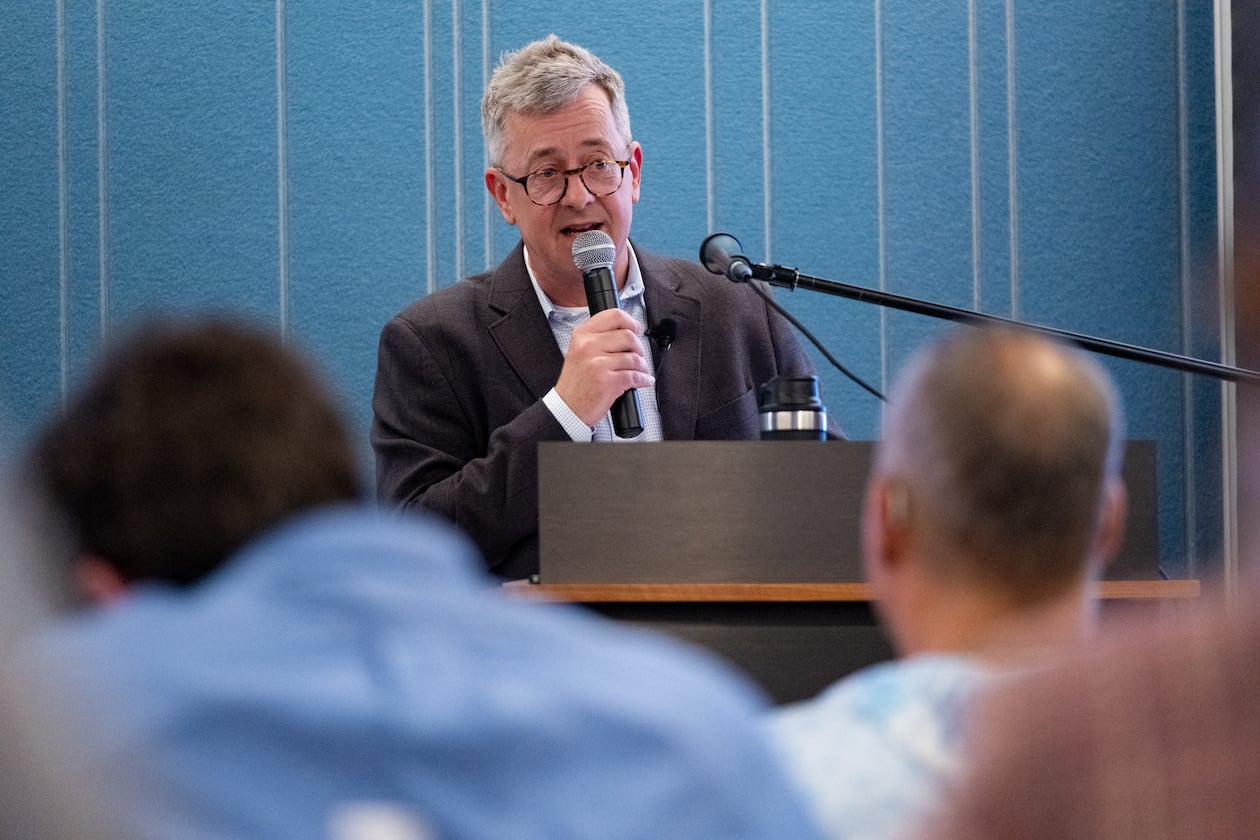 The AJC, The Atlanta Press Club, the Association of Health Care Journalists and SPJ Georgia present Bending Without Breaking at the AJC offices in Atlanta on Tuesday, Oct. 21, 2025. (Ben Gray for the AJC)