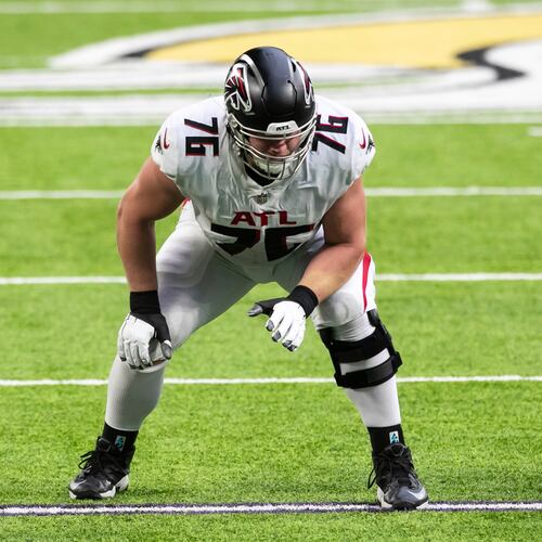Falcons tackle Kaleb McGary — pictured against the Vikings in 2020 — started 92 games for Atlanta from 2019-2024 before missing all of 2025 with a knee injury. (David Berding/AP 2020)