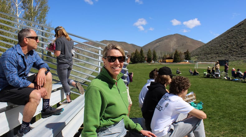 The Mozy, a toasty lower body thermal wrap, keeps wearers cozy.
(Courtesy of The Mozy)