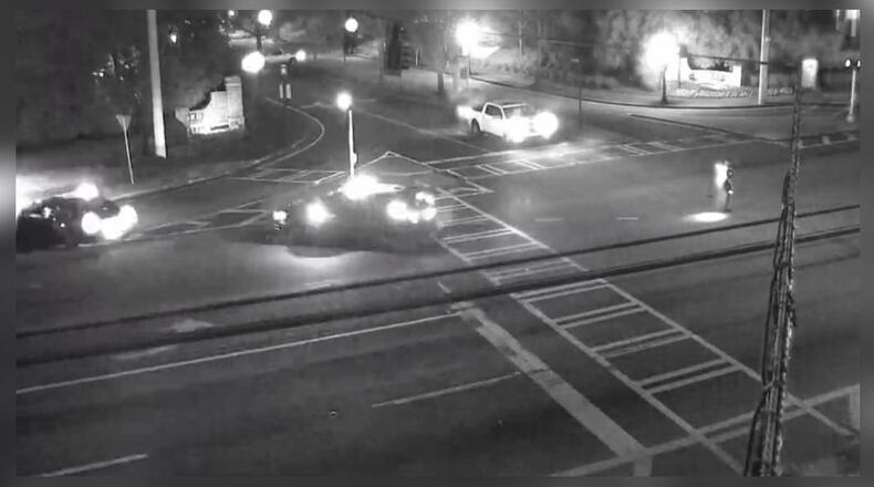 A serious crash temporarily shut down both sides of Holcomb Bridge Road in Roswell early Monday.