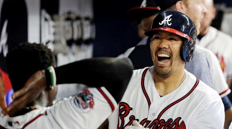 Kurt Suzuki’s two-run homer in the eighth inning accounted for the final runs in the Braves’ stirring 7-4 win against the Nationals on Friday. (AP photo)
