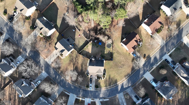 Of 20 major U.S. cities, Atlanta claims the largest share of investor-owned single-family rental properties, according to a new report by the U.S. Government Accountability Office. (Hyosub Shin / Hyosub.Shin@ajc.com)