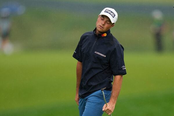 Viktor Hovland, of Norway, reacts after missing a putt on the 11th hole during the final round of the U.S. Open golf tournament at Oakmont Country Club Sunday, June 15, 2025, in Oakmont, Pa. (AP Photo/Seth Wenig)