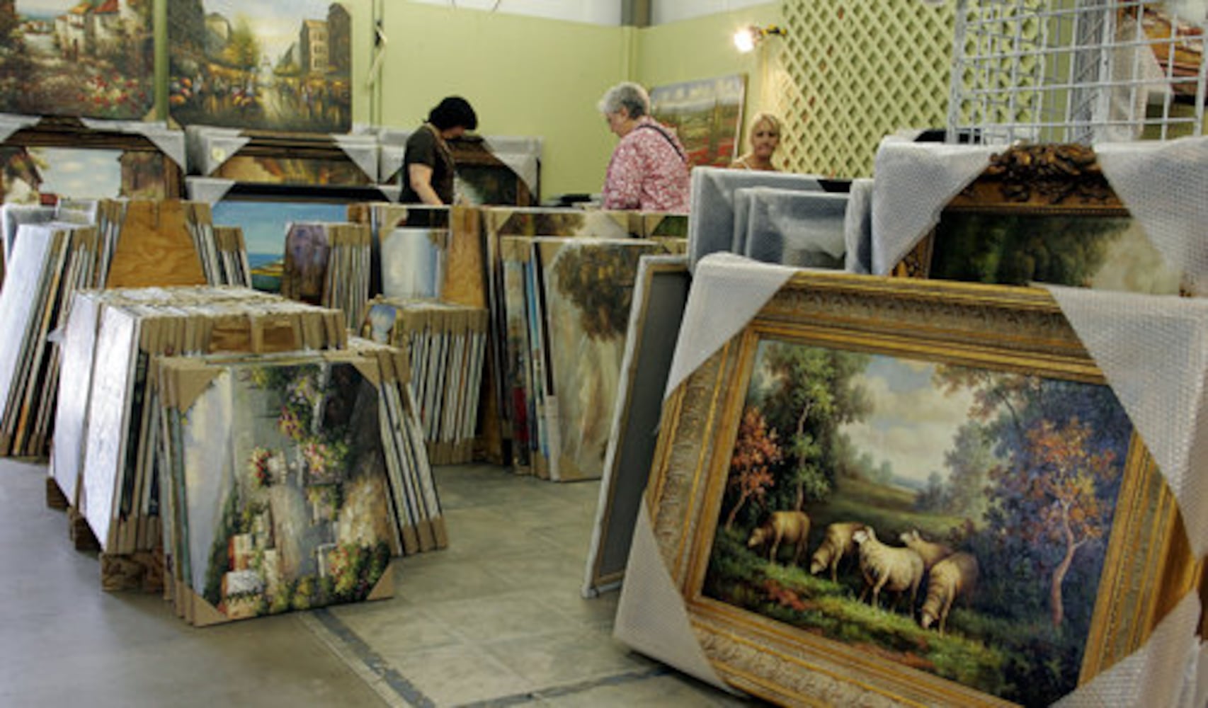 Lakewood Antiques Market is back!