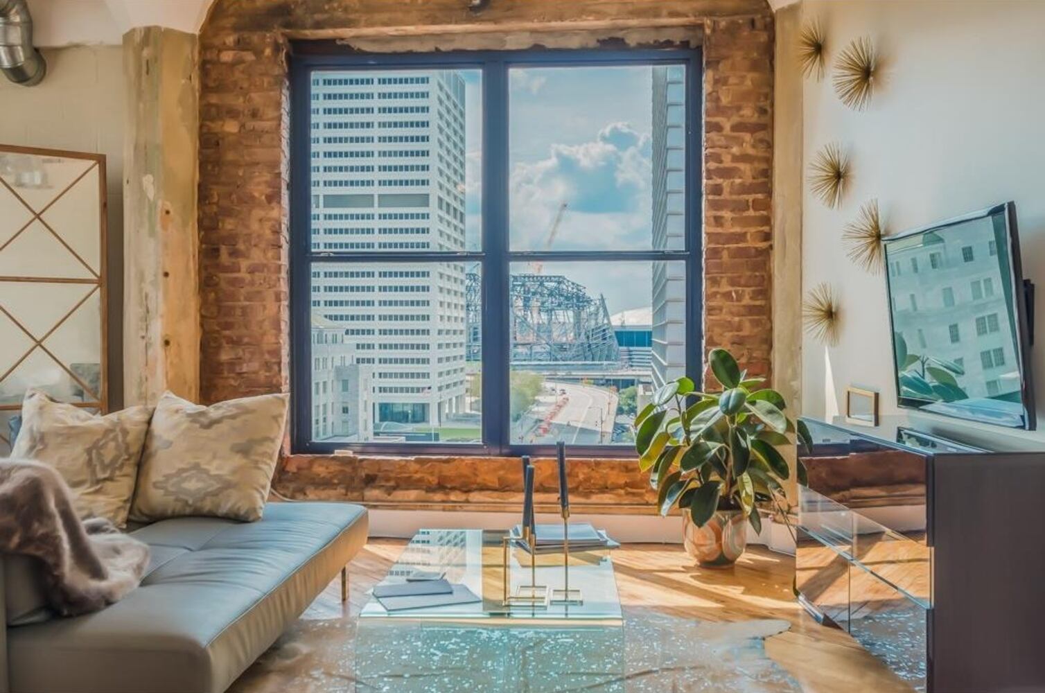 87 Peachtree St SW APT 701, Atlanta, GA 30303
