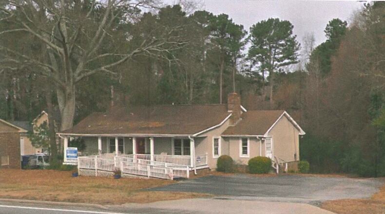 Snellville denied a request to convert the existing structure at 2001 E. Main St to a flower shop and to construct an auto repair shop behind it and towards the middle of the lot. (Courtesy City of Snellville)