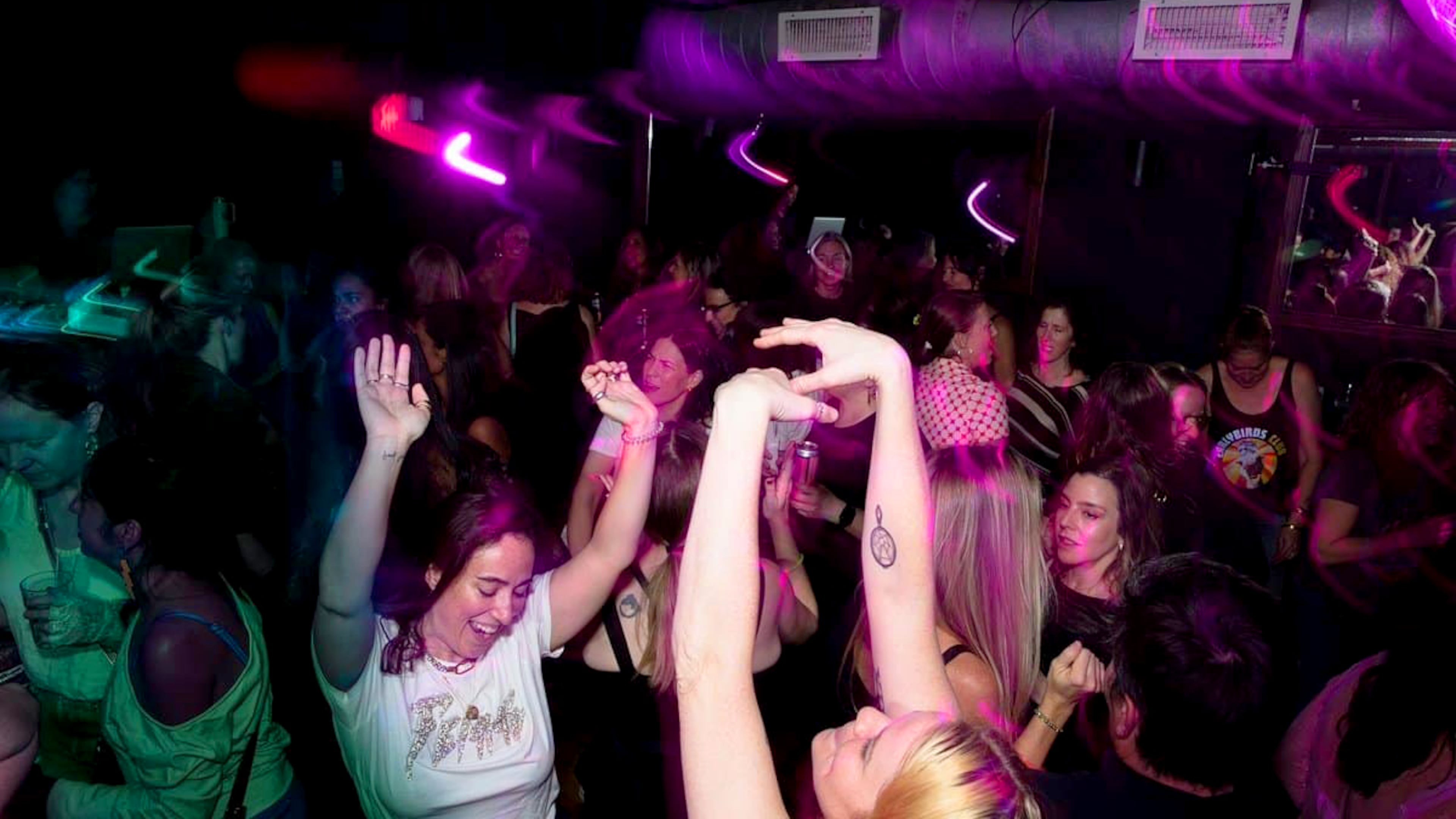 Earlybirds Club has taken flight as part of the new trend dubbed “soft clubbing.” In Atlanta and elsewhere, revelers are drinking less and sleeping more, but they still enjoy cutting loose at dance parties and other fun gatherings. (Courtesy of Earlybirds Club)