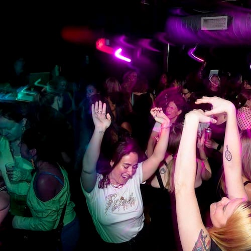 Earlybirds Club has taken flight as part of the new trend dubbed “soft clubbing.” In Atlanta and elsewhere, revelers are drinking less and sleeping more, but they still enjoy cutting loose at dance parties and other fun gatherings. (Courtesy of Earlybirds Club)