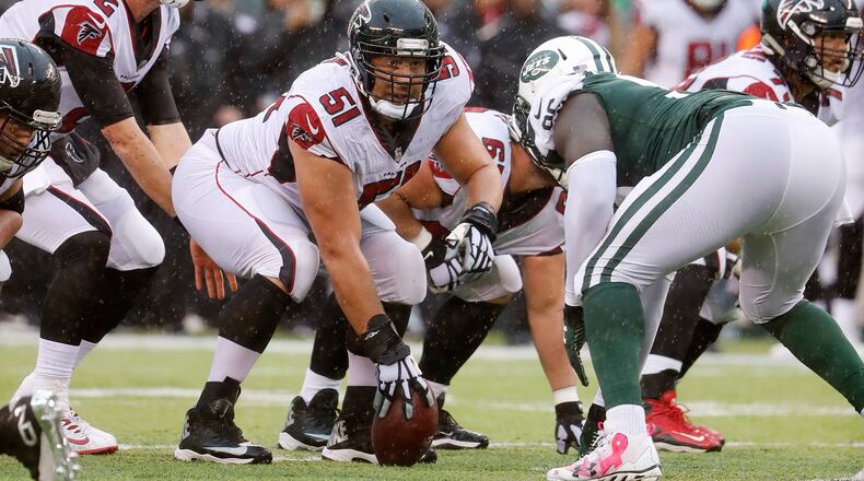 Atlanta Falcons center Alex Mack during an NFL football game against the New York Jets at MetLife Stadium in E. Rutherford, N.J. Sunday, Oct. 29, 2017. (Winslow Townson/AP Images for Panini)