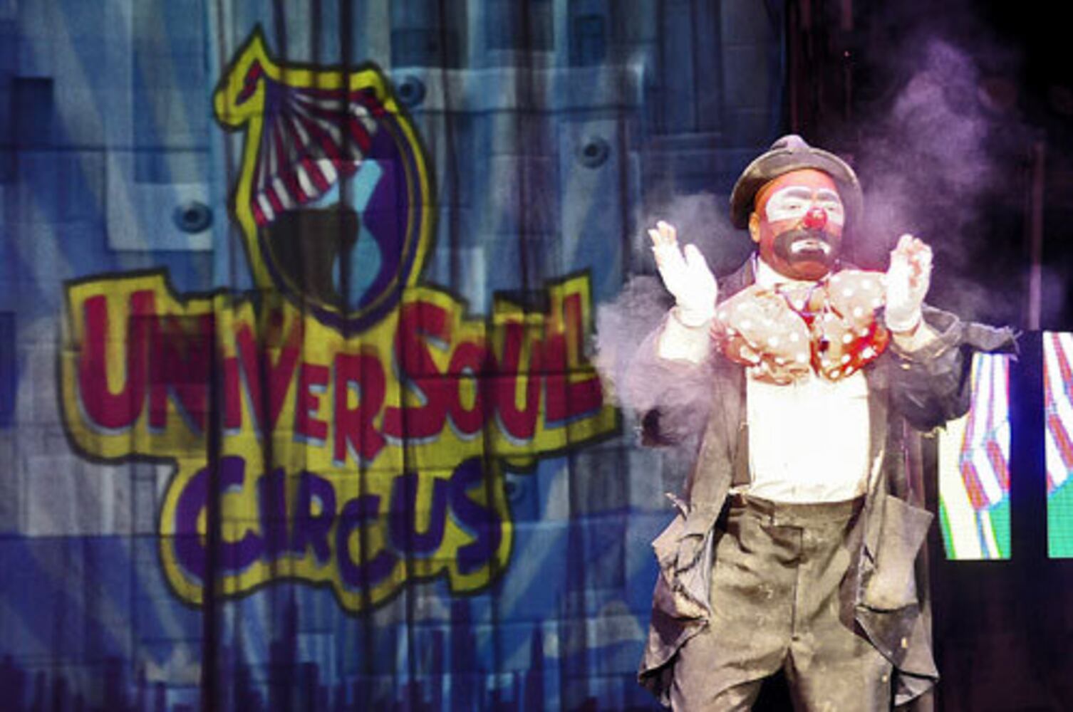 Universoul Circus arrives at Turner Field