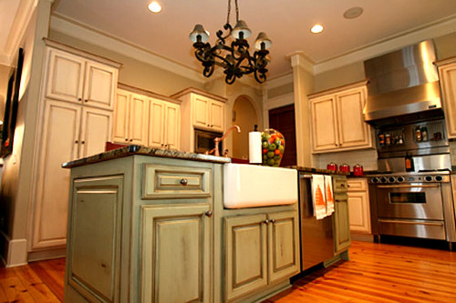 Designer, builder combine talents to create Norcross cottage