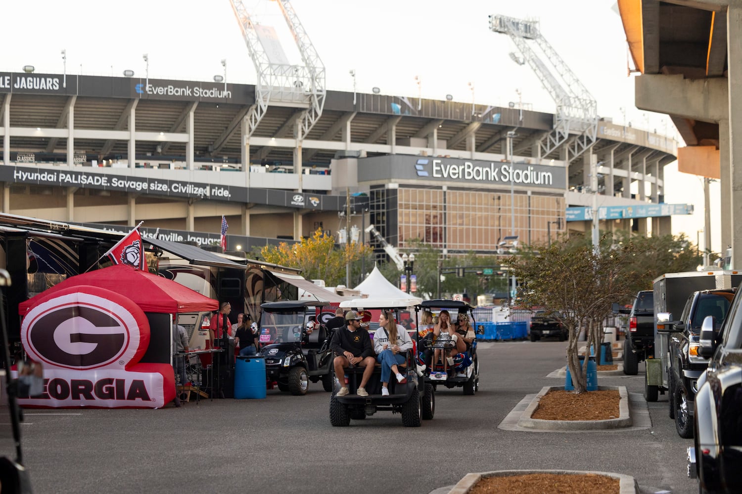 aajc 110125 georgia florida tailgating