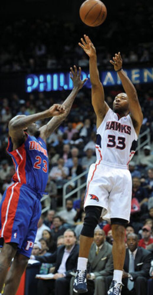 Hawks beat Pistons 116-84