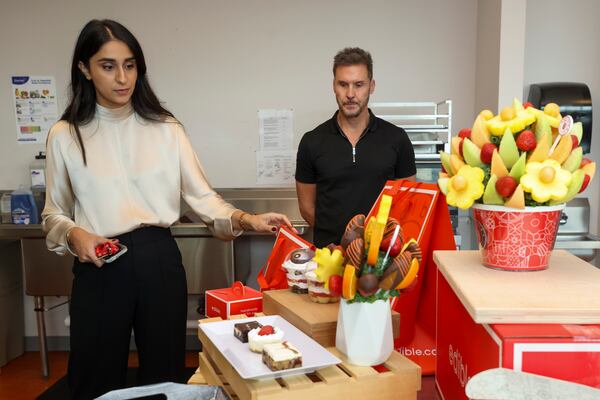 Edible CEO Somia Farid Silber discusses Edible’s products in the innovation kitchen at their Atlanta office in 2024. Jason Getz/AJC 2024

