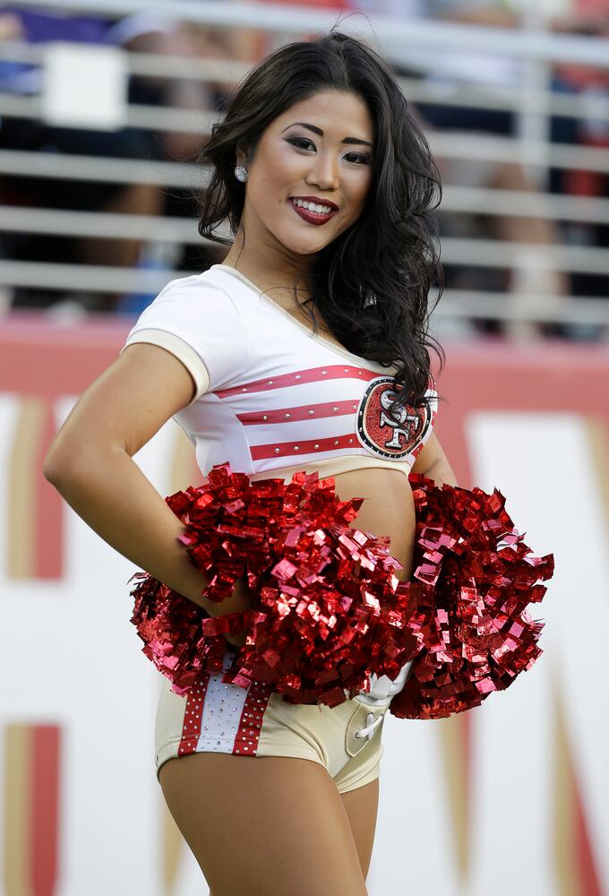 NFL cheerleaders 2015, Week 6