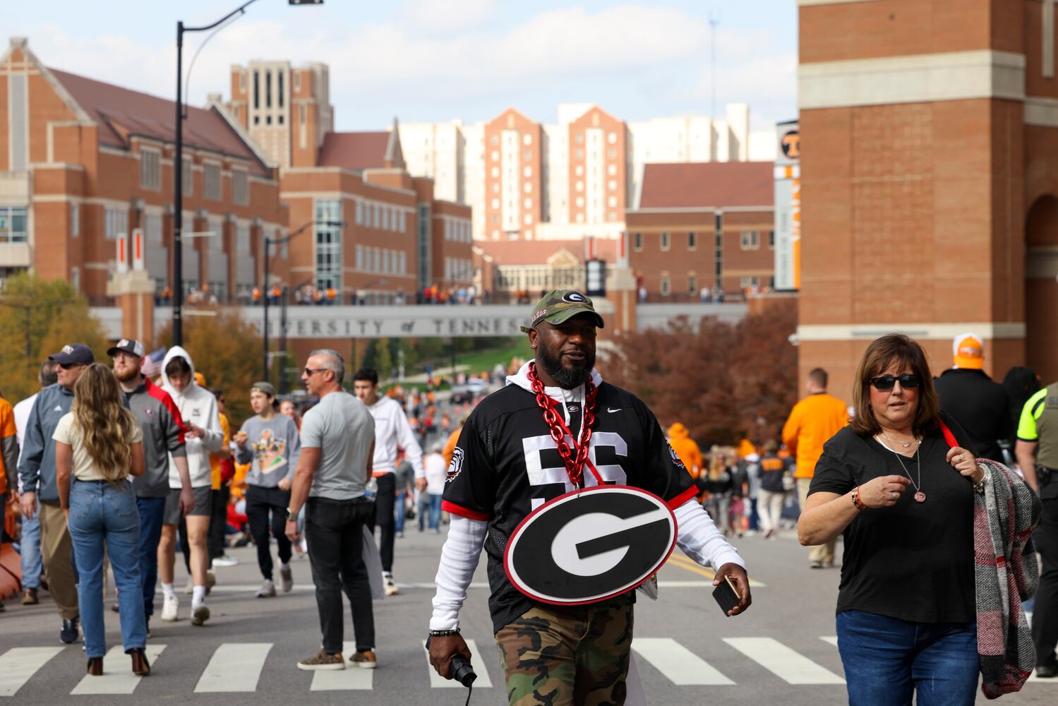 111923 bulldogs photo