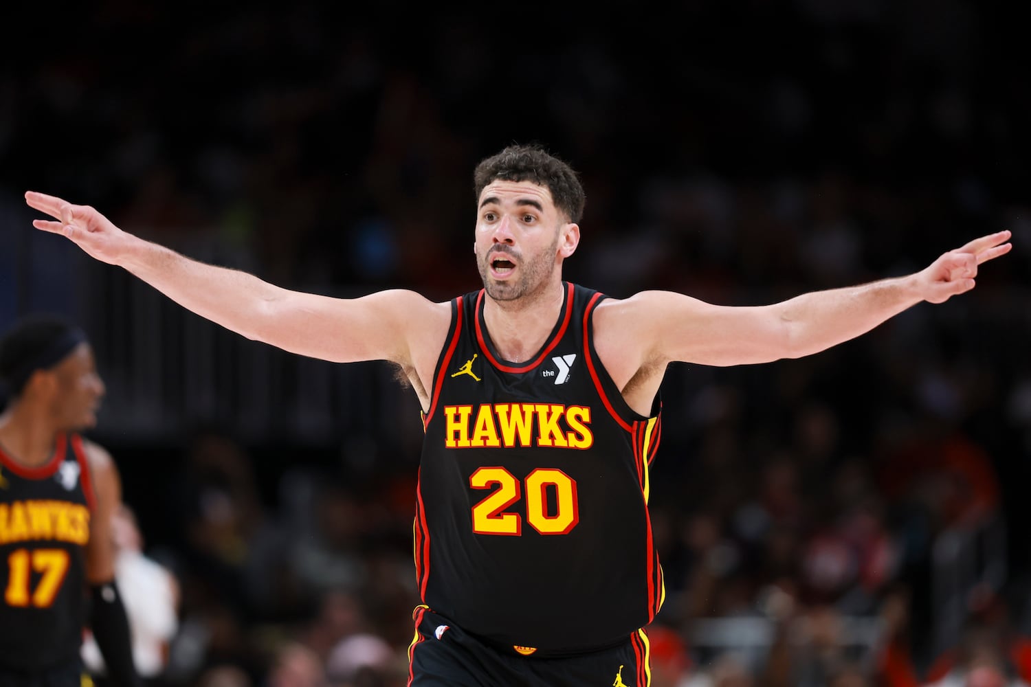 041925 hawks photos