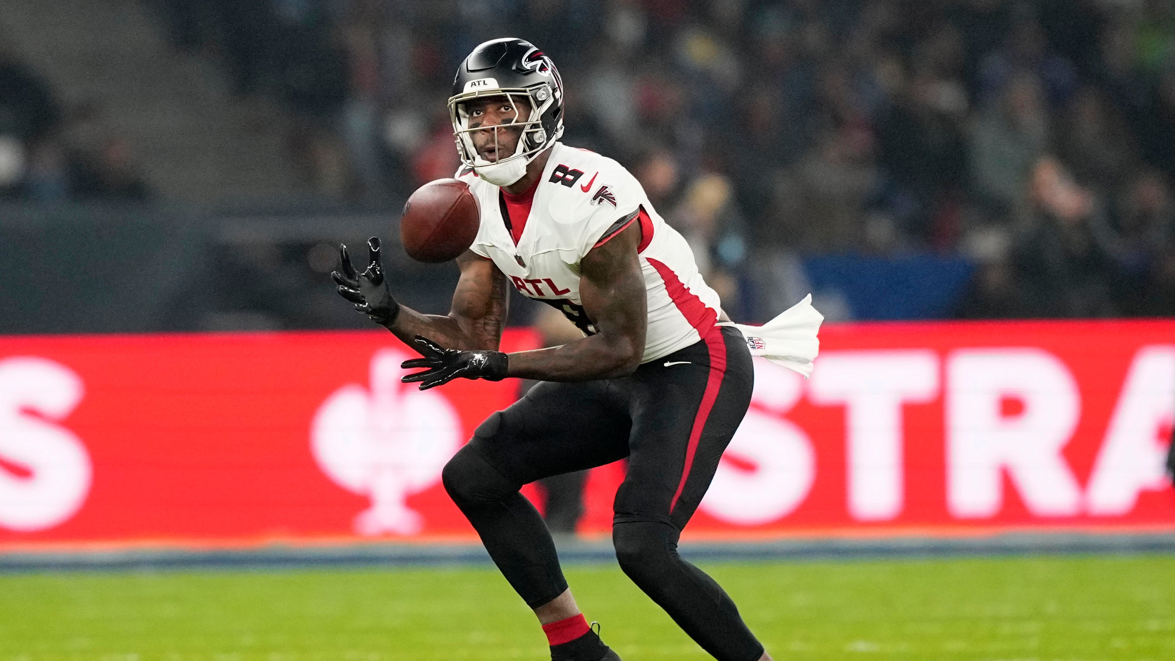 Atlanta Falcons tight end Kyle Pitts Sr. catches a pass during the second half of an NFL football game against the Indianapolis Colts, Sunday, Nov. 9, 2025, in Berlin, Germany. (AP Photo/Martin Meissner)