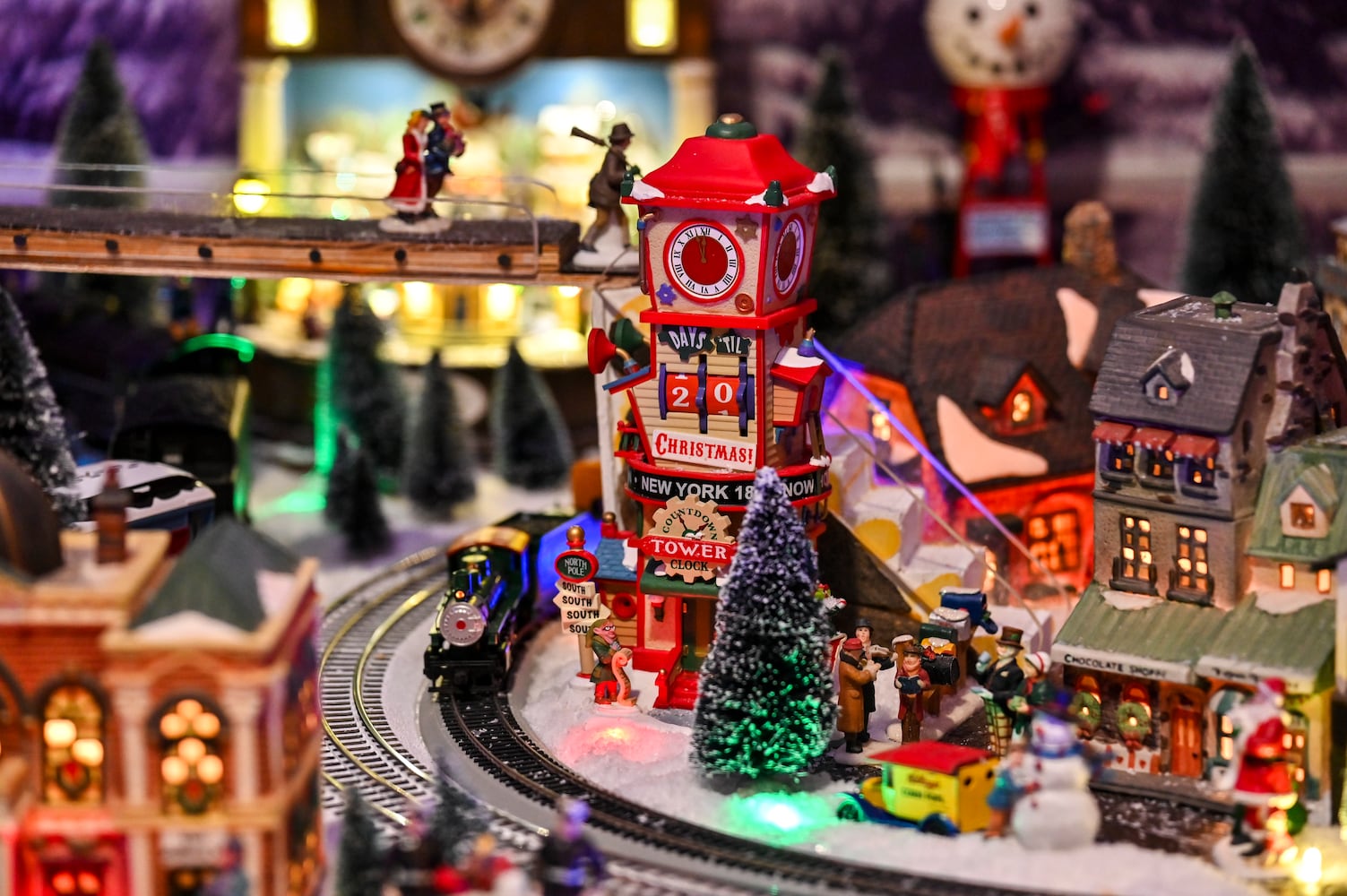 Savannah Christmas Train Villages