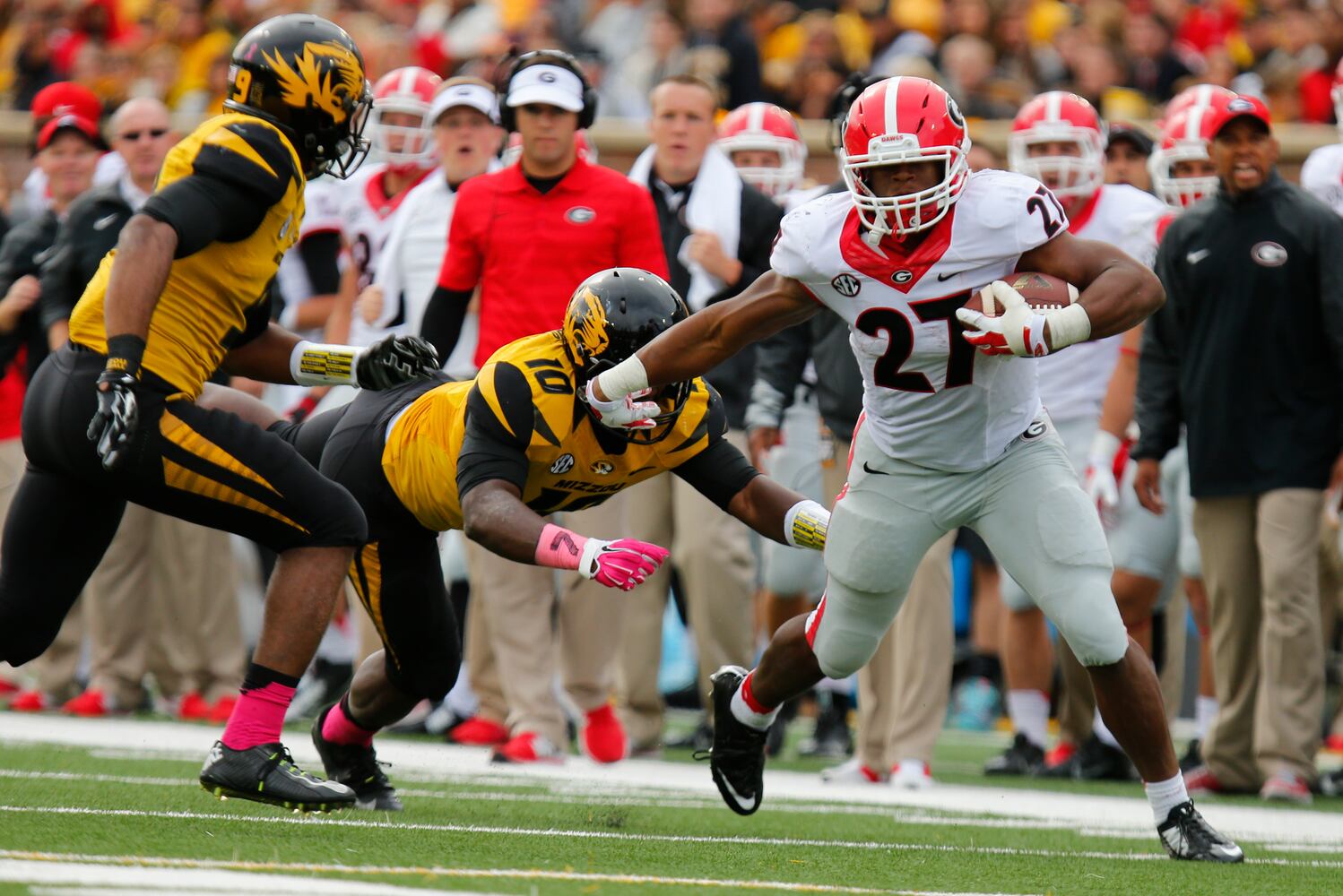 Bulldogs cruise to 34-0 win
