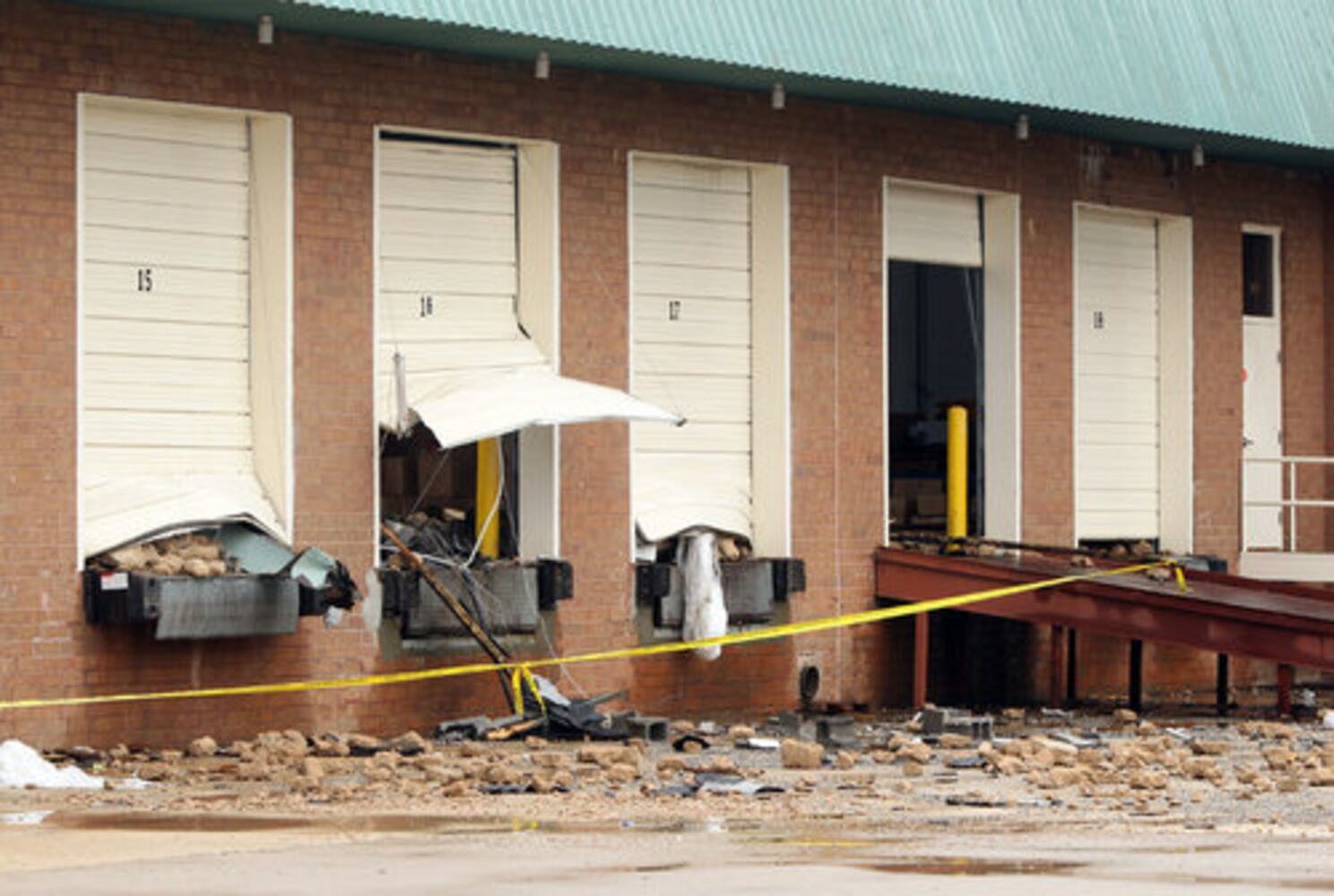 Roofs collapses at Atlanta warehouses after rainfall