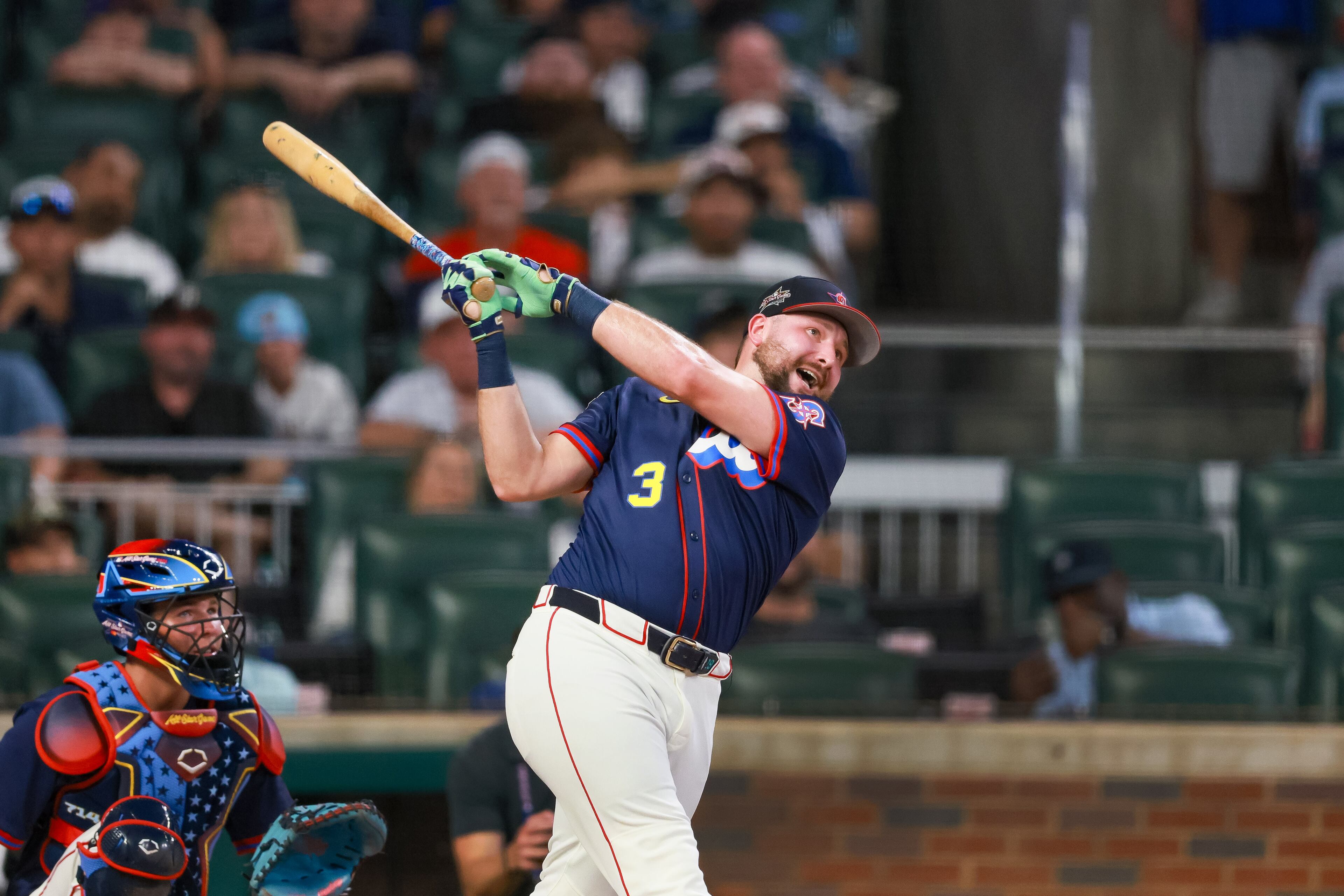 Seattle Mariners catcher Cal Raleigh competes during the semifinal round of the MLB Home Run Derby as part of the All-Star Game festivities on Monday, July 14, 2025 at Truist Park in Atlanta. Jason Getz / AJC