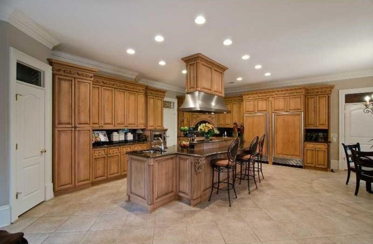 8480 Saint Marlo Fairway Dr, Duluth, GA 30097