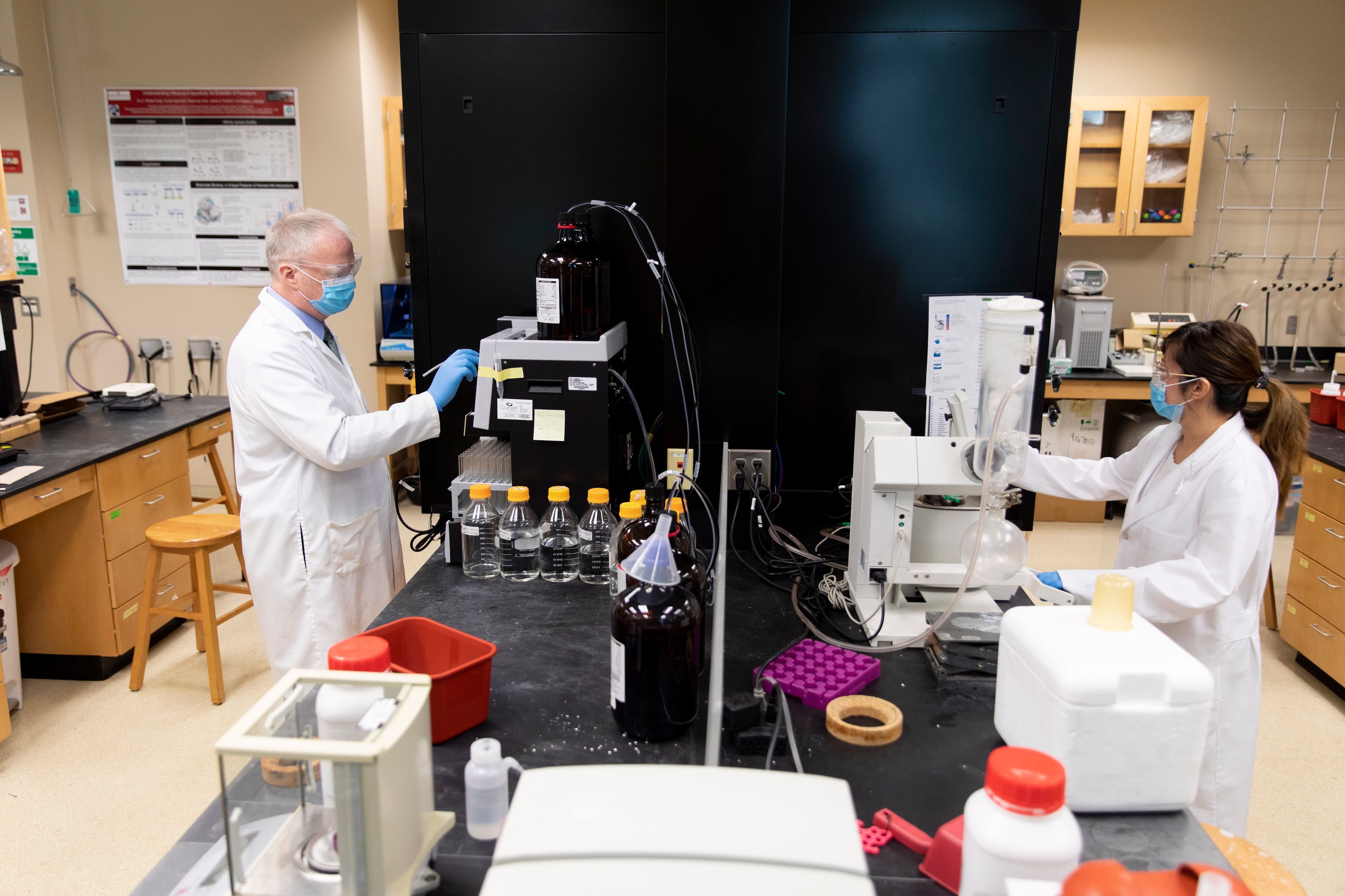 Rob Woods serves as president, co-founder and Scientific Advisory Board chair for Lectenz Bio, which got its start through the University of Georgia's Innovation Gateway. Lectenz Bio contributed to UGA bringing a record number of new research-based products to market in fiscal year 2024. (Courtesy of Andrew Tucker/UGA)