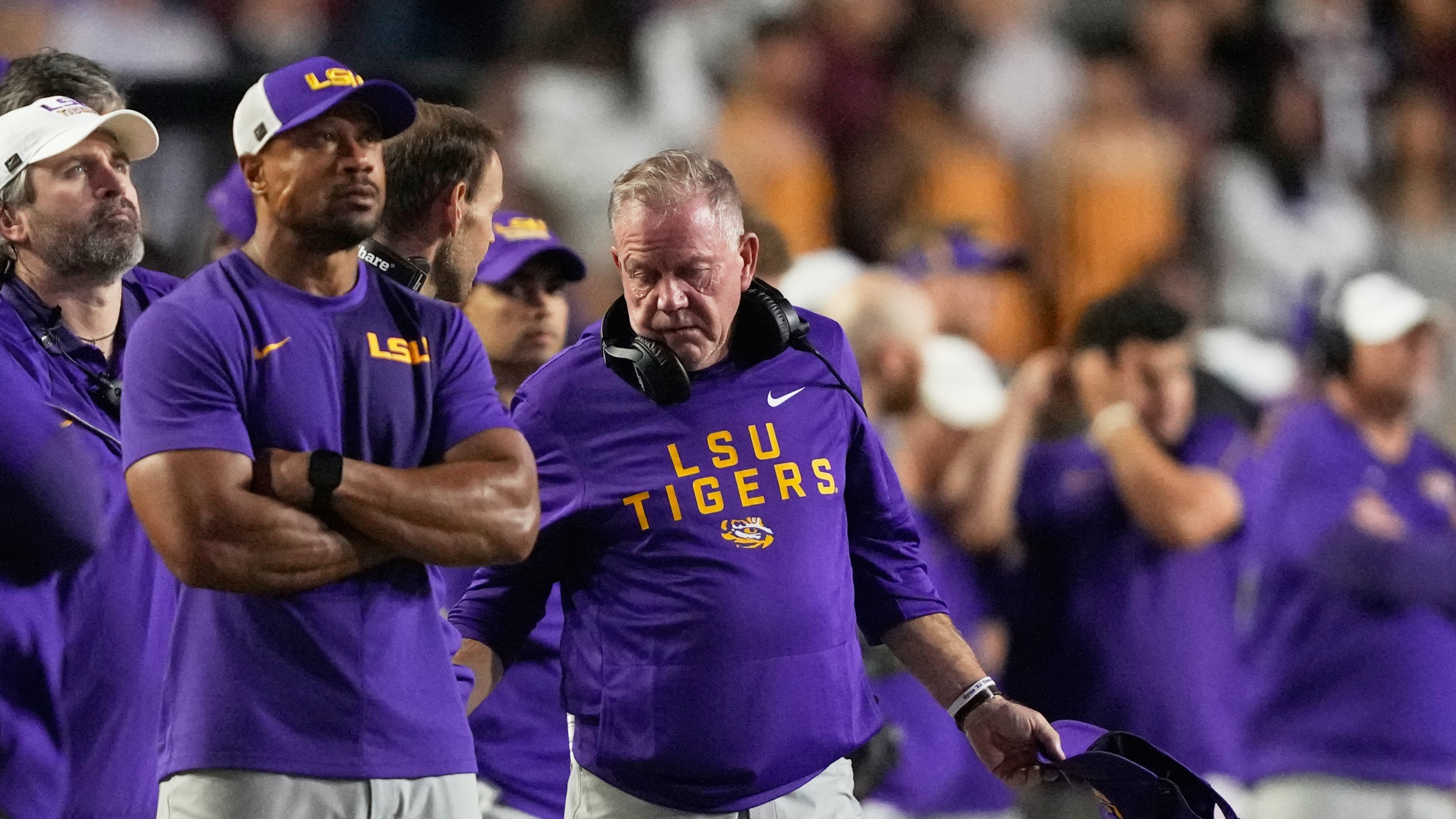 LSU head coach Brian Kelly talks on the sideline in the second half of an NCAA college football game against Texas A&M, Saturday, Oct. 25, 2025 in Baton Rouge, La. (AP Photo/Gerald Herbert)