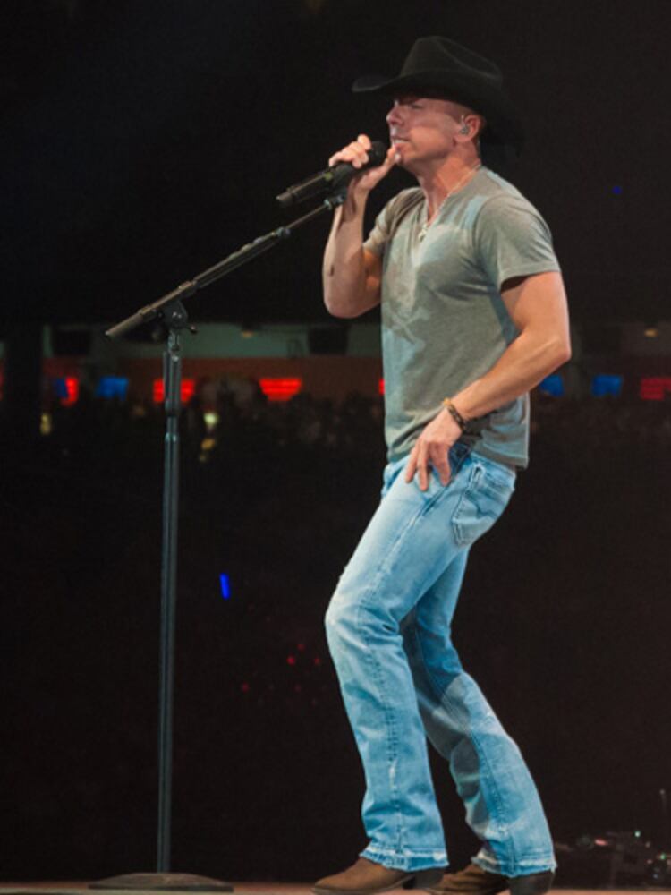 Kenny Chesney at RodeoHouston 2013