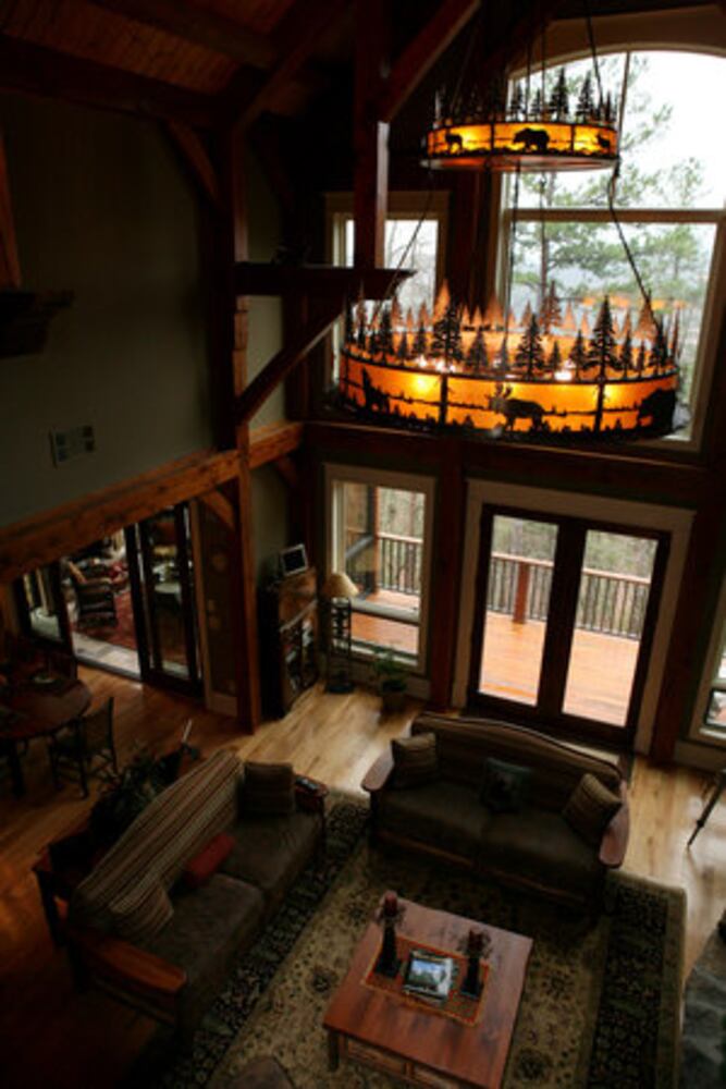 Chandeliers a hot home decor trend