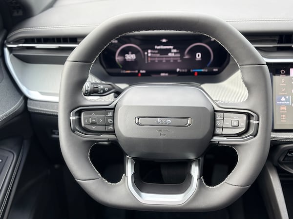 2026 Jeep Cherokee interior. (Robert Duffer/Cox Automotive)