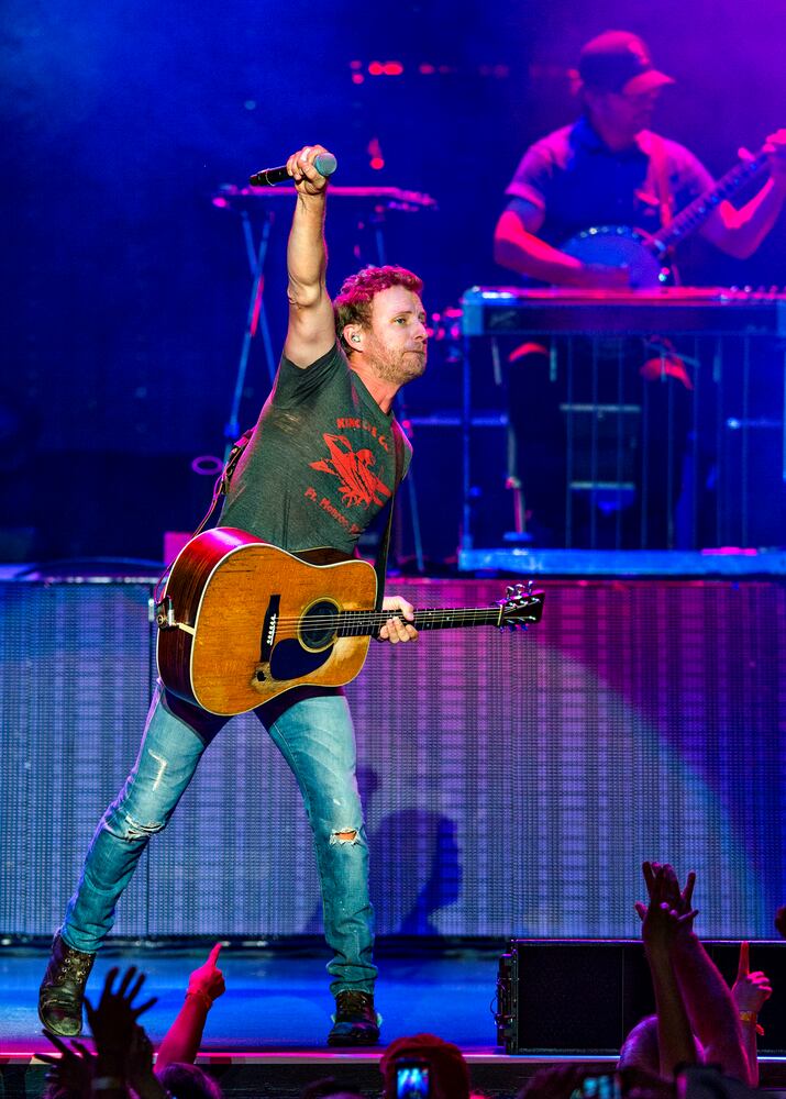 Dierks Bentley at Country Jam 2015