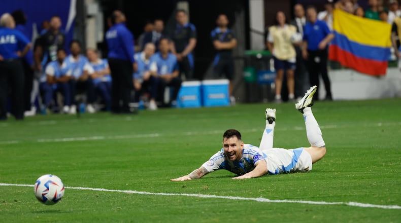 Lionel Messi (10), the Argentina forward, reacts as he sees the ball go out of bounds during the second half of the Copa America match at Mercedes-Benz Stadium on Thursday, June 20, 2024. (Miguel Martinez / AJC)