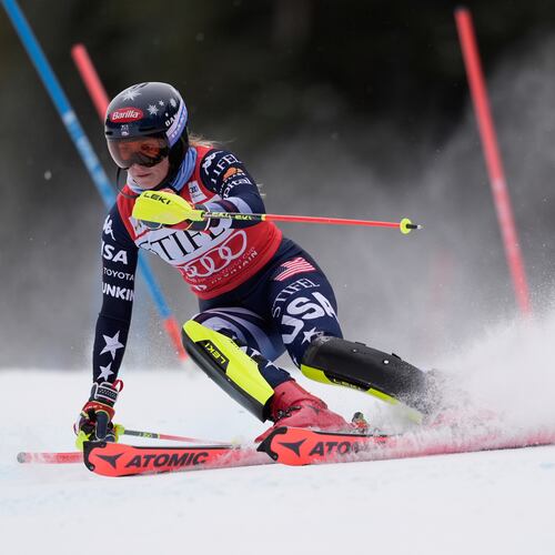 United States' Mikaela Shiffrin competes during a World Cup women's slalom skiing race, Sunday, Nov. 30, 2025, in Copper Mountain. (AP Photo/Robert F. Bukaty)