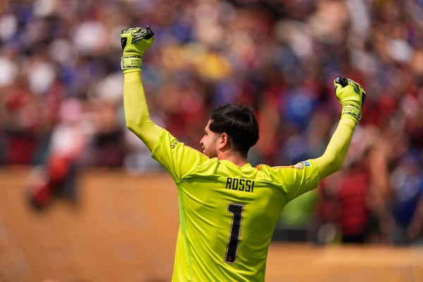 Flamengo's goalkeeper Agustin Rossi celebrates his team's second goal during the Club World Cup Group D soccer match between Flamengo and Chelsea in Philadelphia, Friday, June 20, 2025. (AP Photo/Chris Szagola)