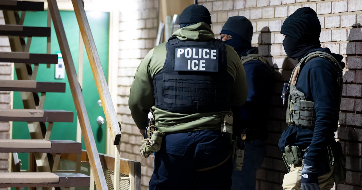 County jails in metro Atlanta are funneling more immigrants to ICE