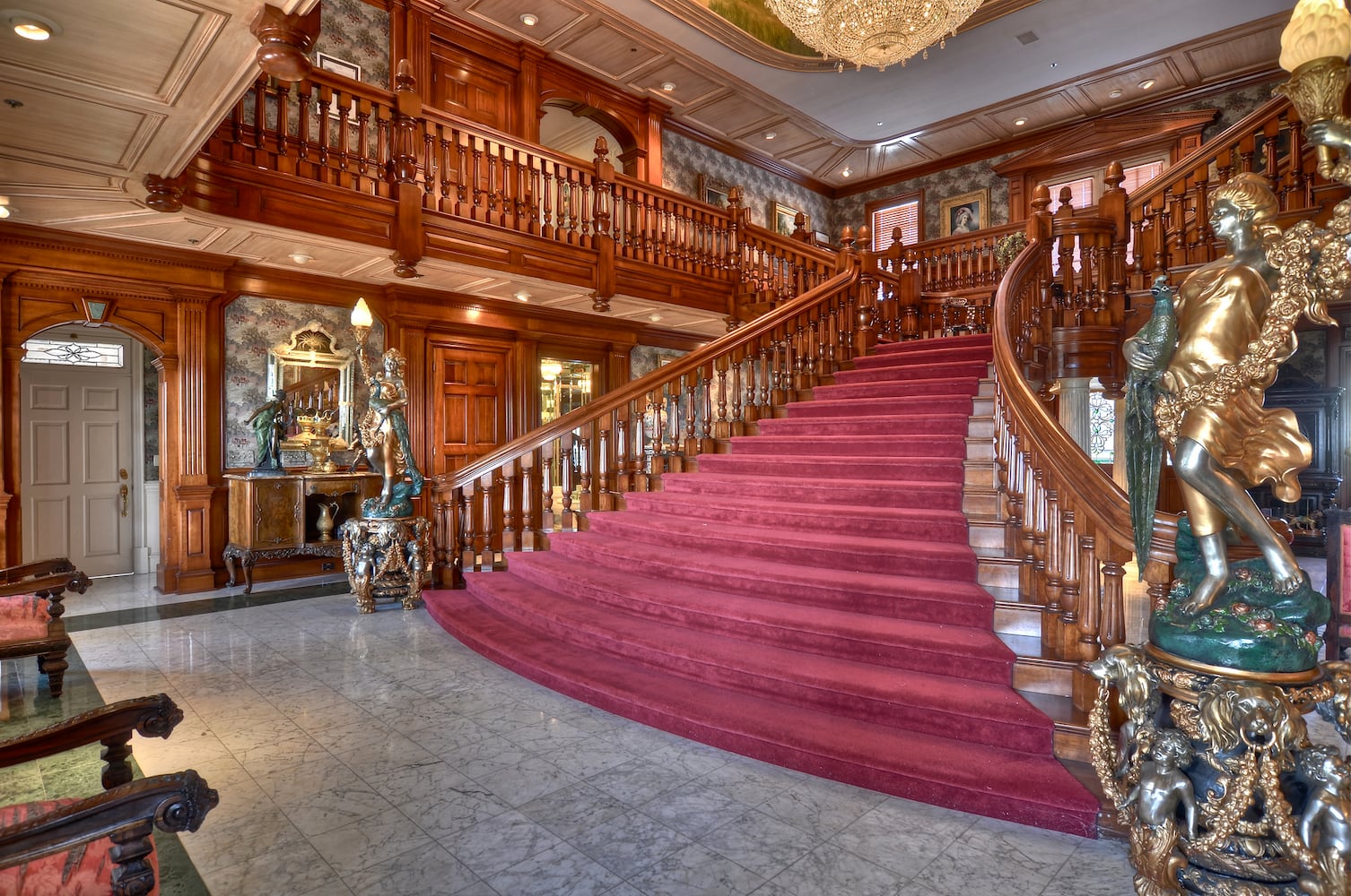 California property hits auction block Sept. 20, 2013