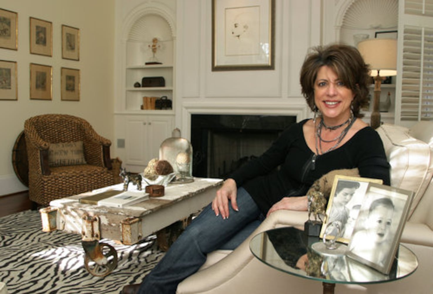 Latin family's mementos spice up home