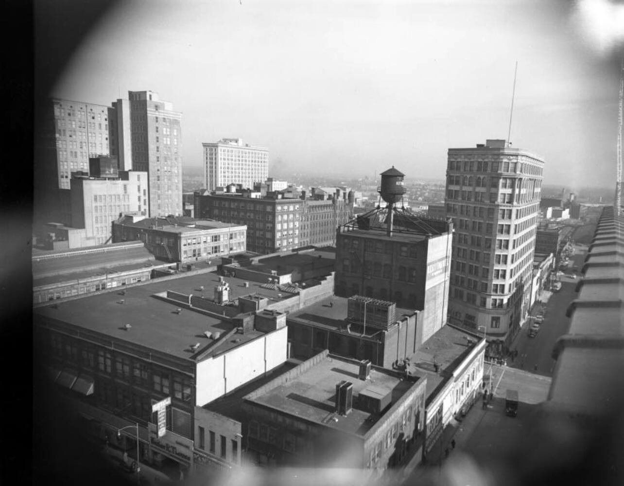 Buildings and skylines