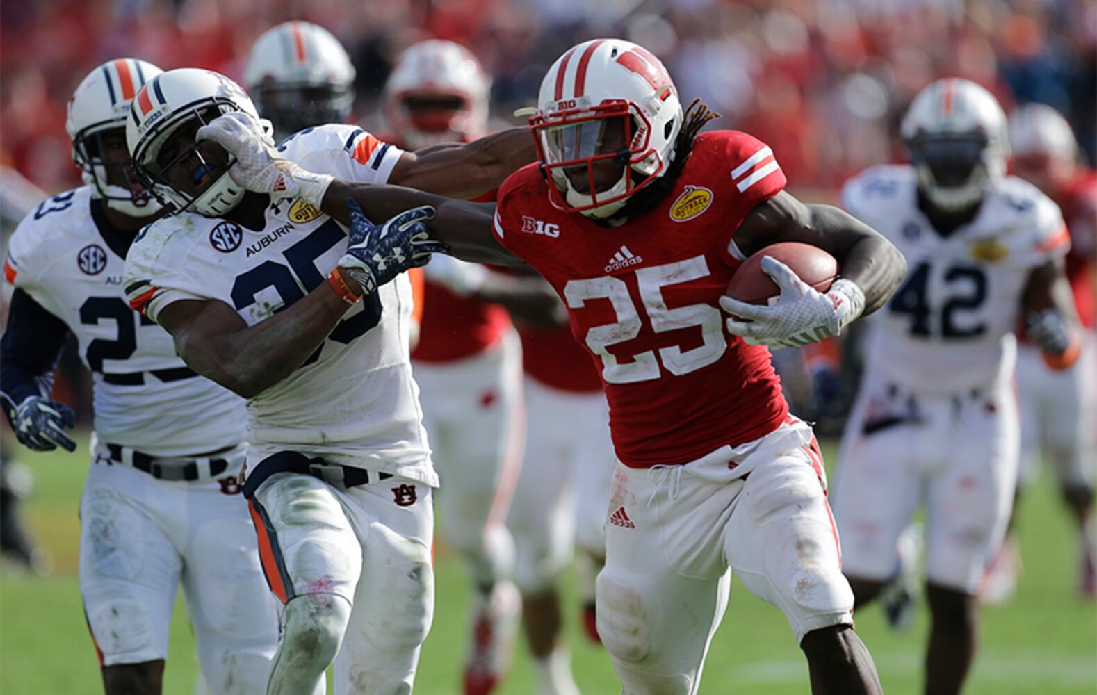 Outback Bowl: Wisconsin 34, Auburn 31