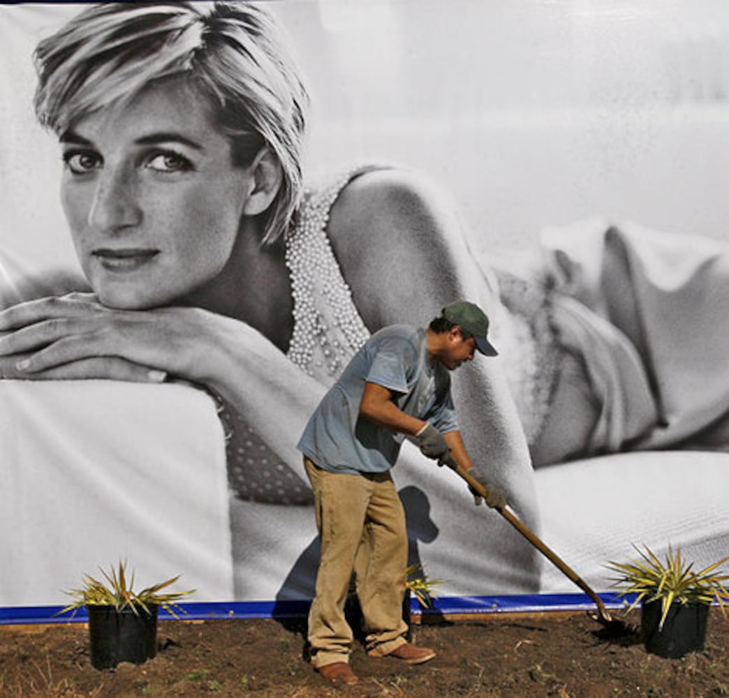 The "Diana: A Celebration" exhibit in Atlanta