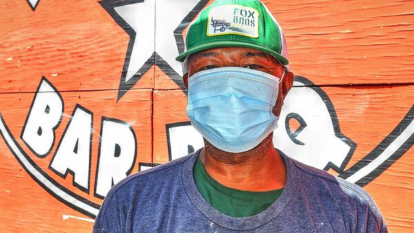 Marcus Thomas, dishwasher at Fox Bros. BBQ on Dekalb Avenue / (Chris Hunt for The Atlanta Journal-Constitution)