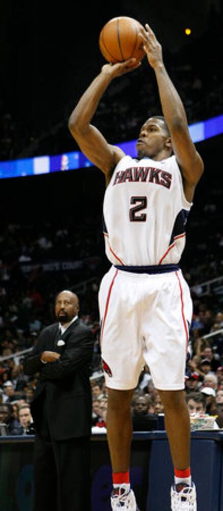 Hot Hawks win again