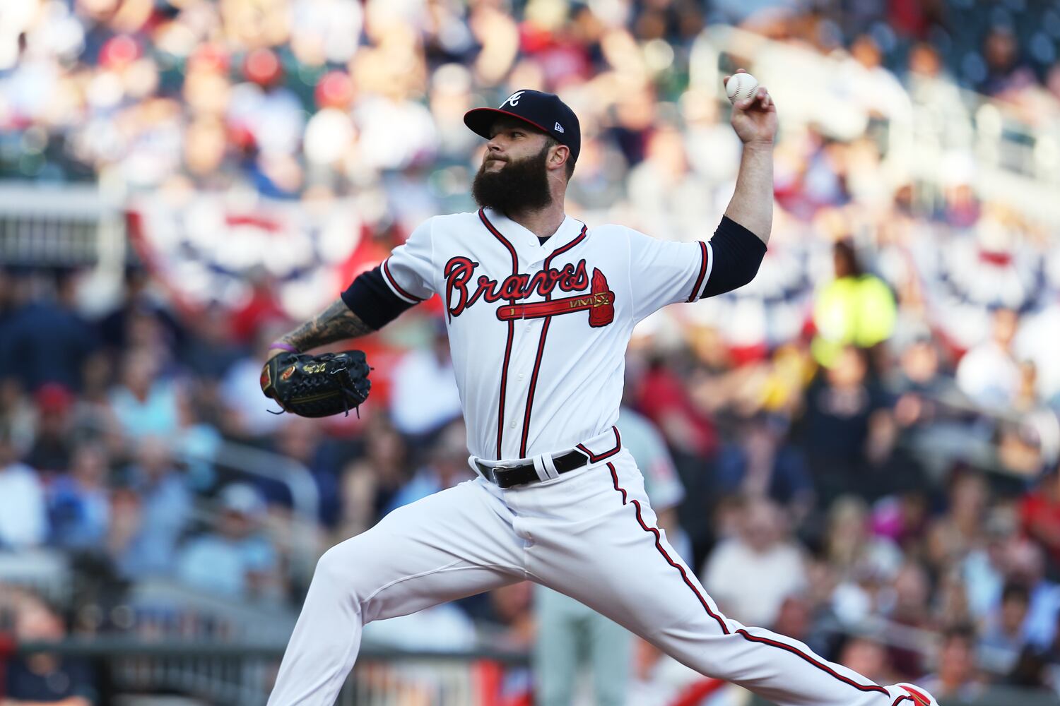 Photos: Braves open home series with the Phillies
